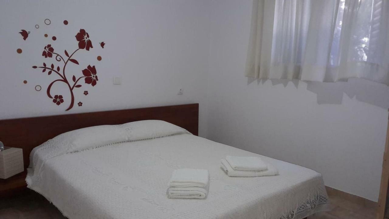 Anastasia' S Guest House 新马尔马拉斯 外观 照片