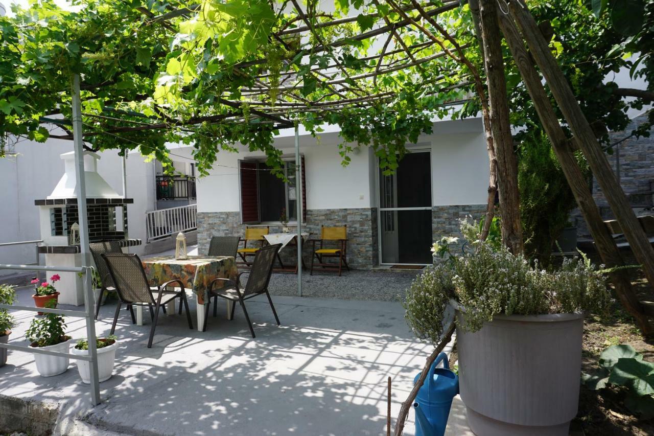 Anastasia' S Guest House 新马尔马拉斯 外观 照片