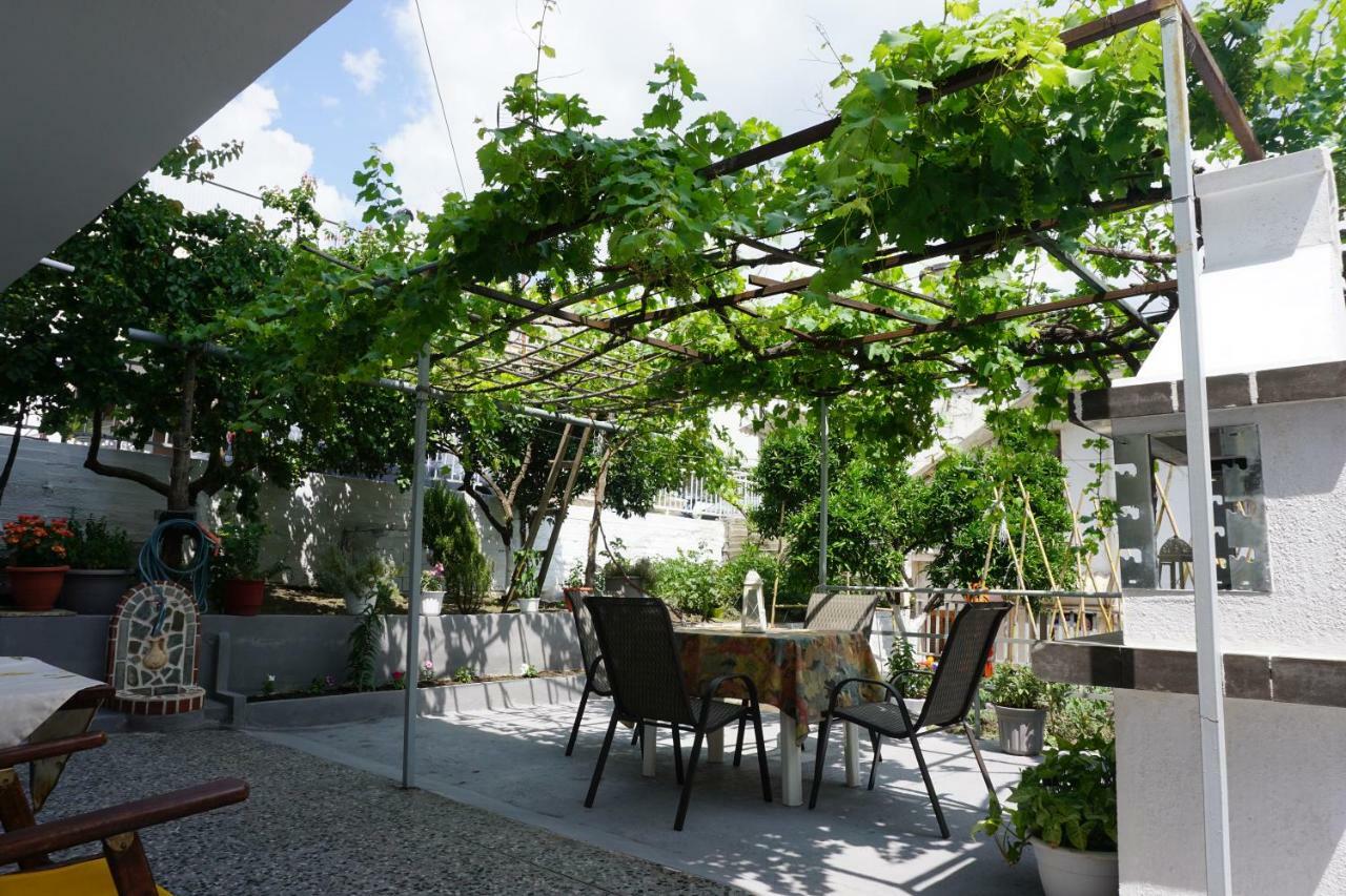 Anastasia' S Guest House 新马尔马拉斯 外观 照片